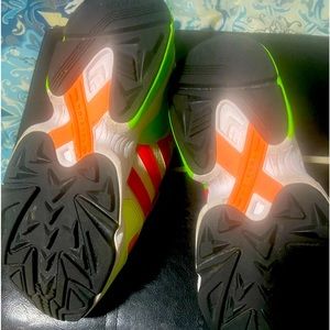 Girls Addis slightly worn. Good condition.